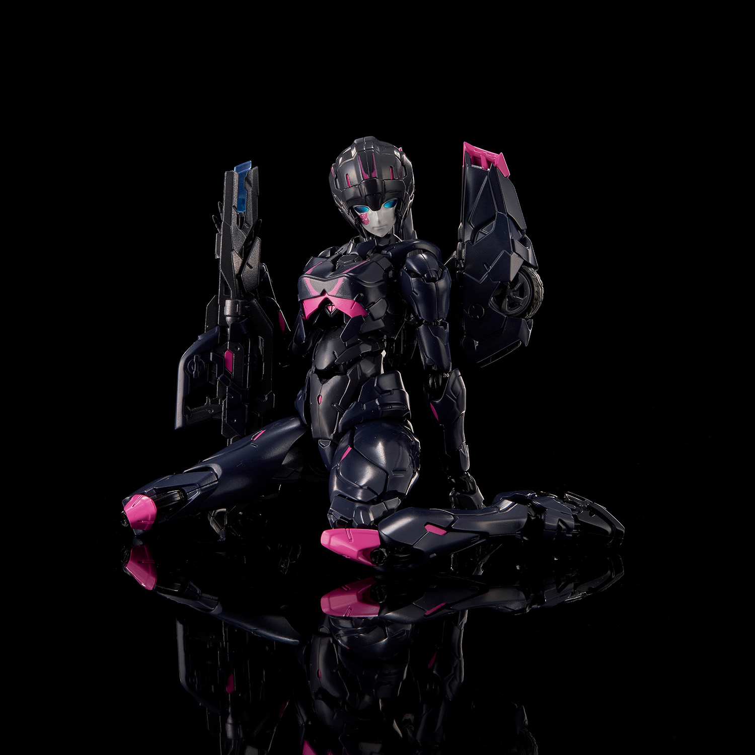 [Furai Model] Black Arcee